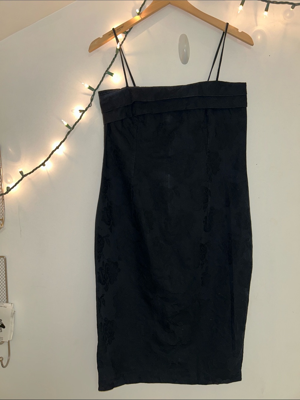 Strapy Black Rose Midi Dress - Sleek Evening Style